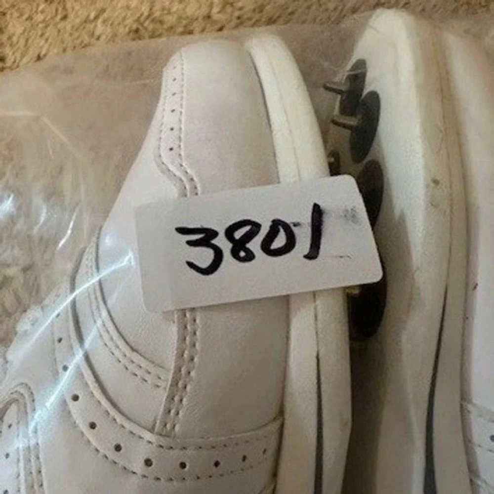 FootJoy classic white